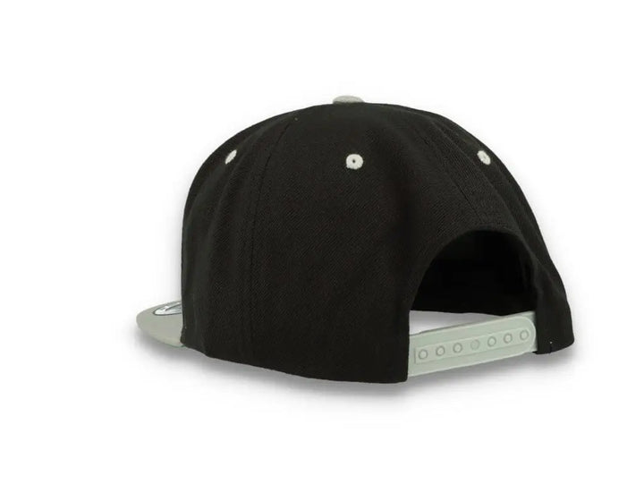 Yupoong Classic Snapback 6089MT Black/Silver Grey - LOKK