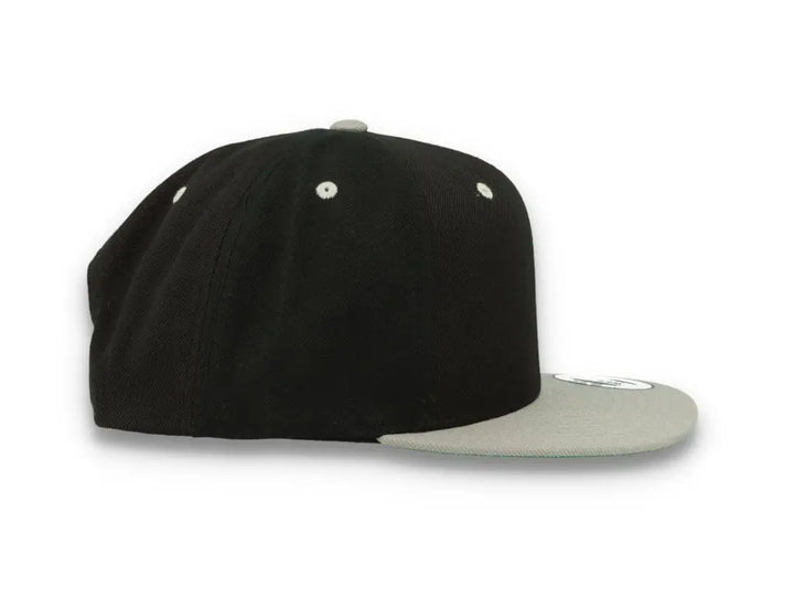 Yupoong Classic Snapback 6089MT Black/Silver Grey - LOKK