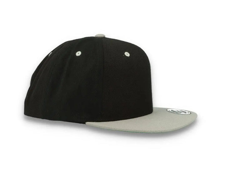 Yupoong Classic Snapback 6089MT Black/Silver Grey - LOKK