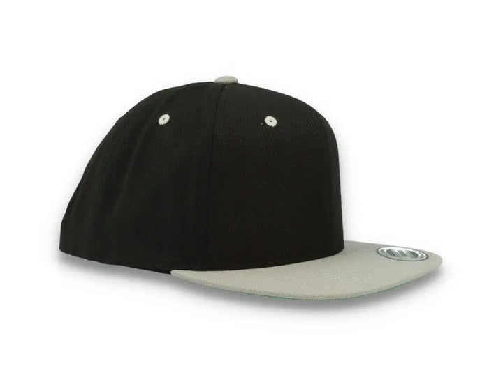 Yupoong Classic Snapback 6089MT Black/Silver Grey - LOKK