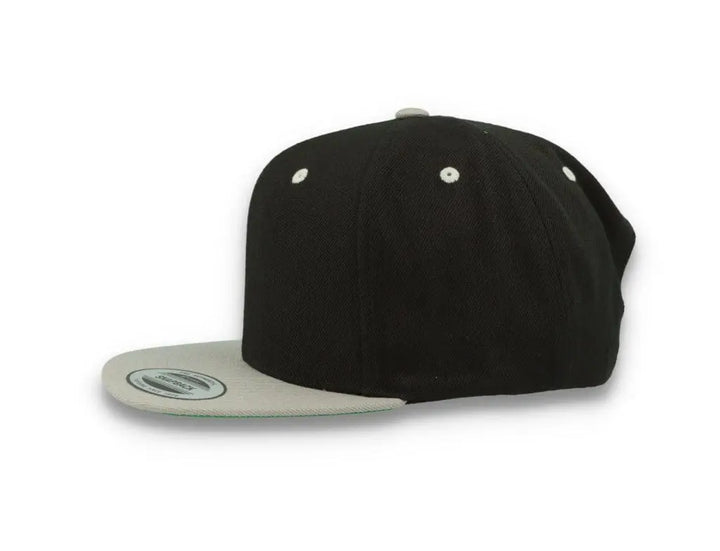 Yupoong Classic Snapback 6089MT Black/Silver Grey - LOKK
