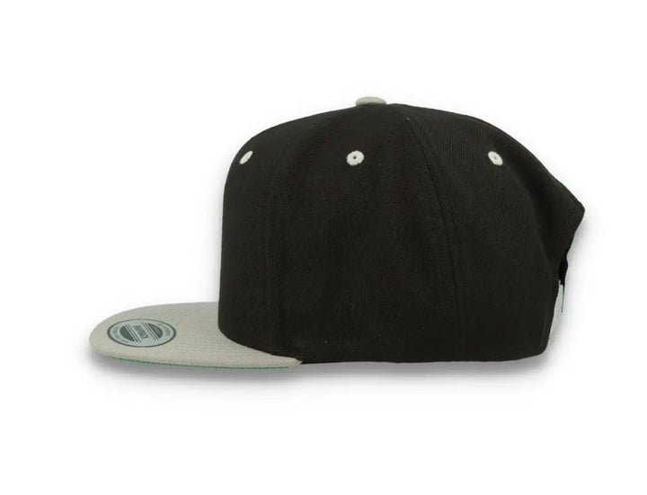 Yupoong Classic Snapback 6089MT Black/Silver Grey - LOKK