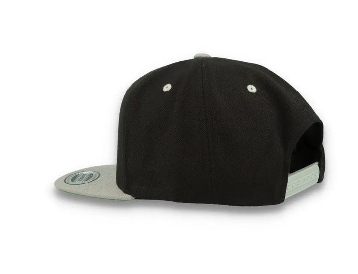Yupoong Classic Snapback 6089MT Black/Silver Grey - LOKK
