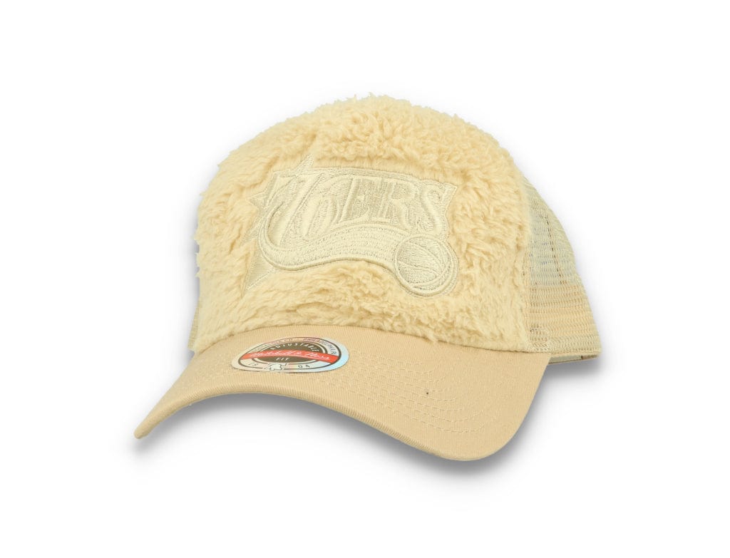 Trucker Cap NBA Sherpa Trucker Philadelphia 76ers Off White - LOKK