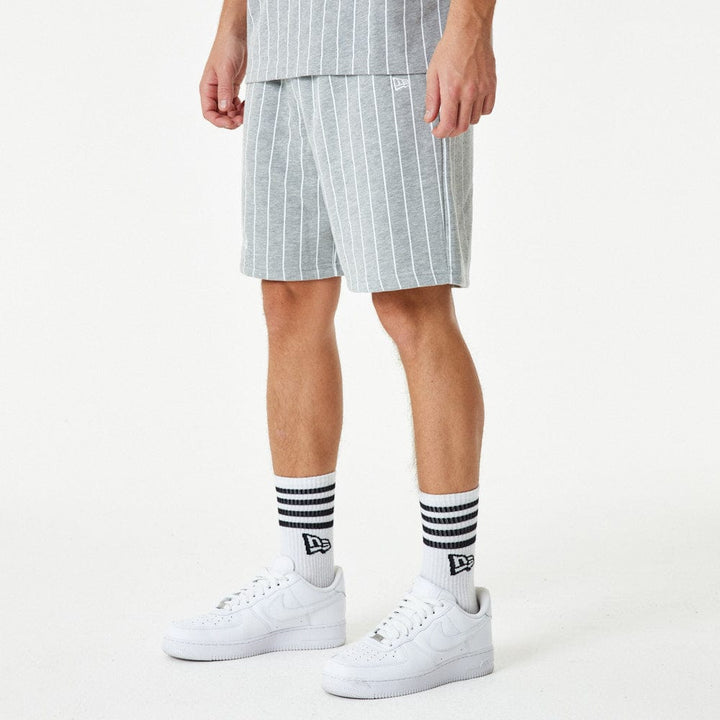 New Era Pinstripe Shorts Heather Grey - LOKK