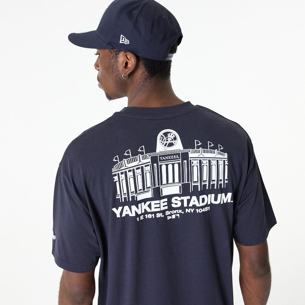 MLB Stadium Graphc Over Size Tee New York Yankees Navy/White
