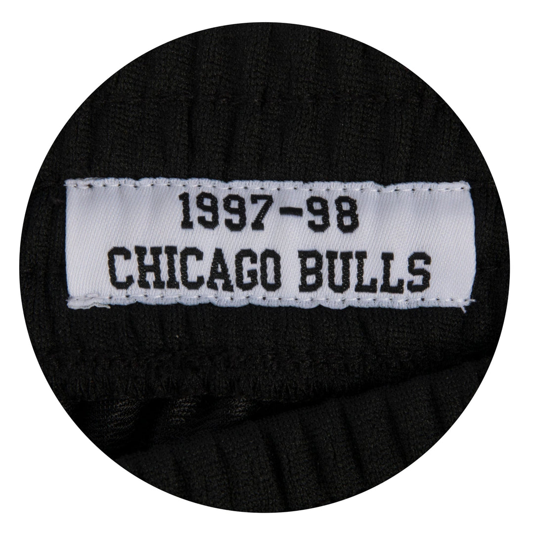 Swingman Shorts 97-98 Chicago Bulls - LOKK