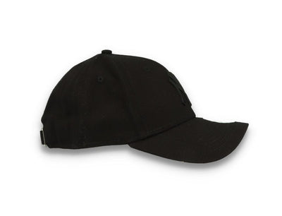 9FORTY Womens Essential New York Yankees Black