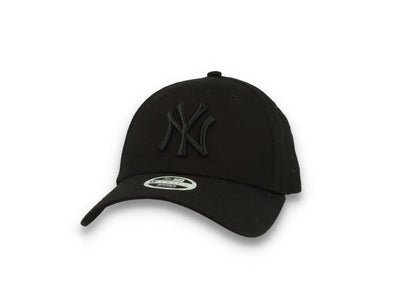 9FORTY Womens Essential New York Yankees Black
