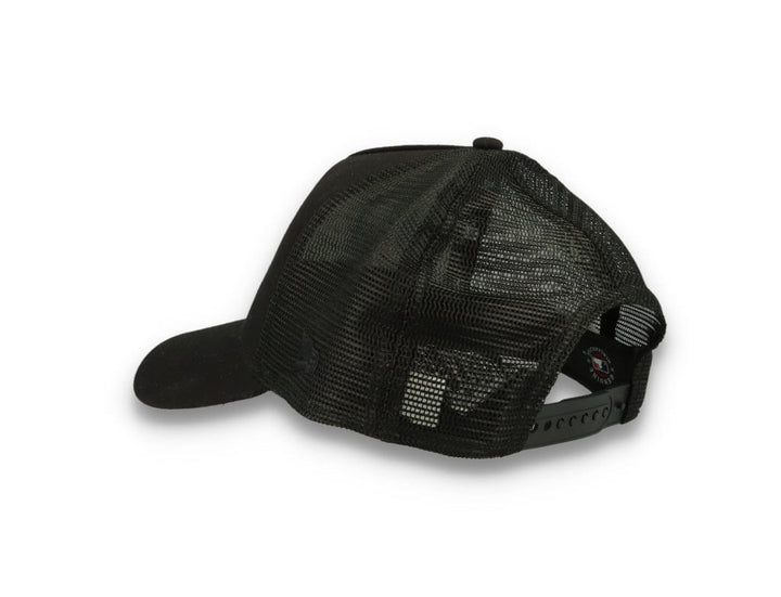 Clean Trucker New York Yankees Black On Black - LOKK