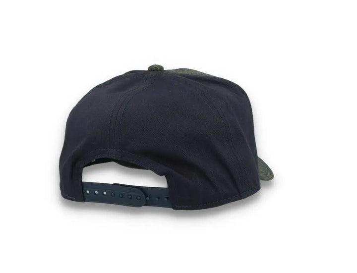 Trucker Closed Cap Polar Bear - LOKK