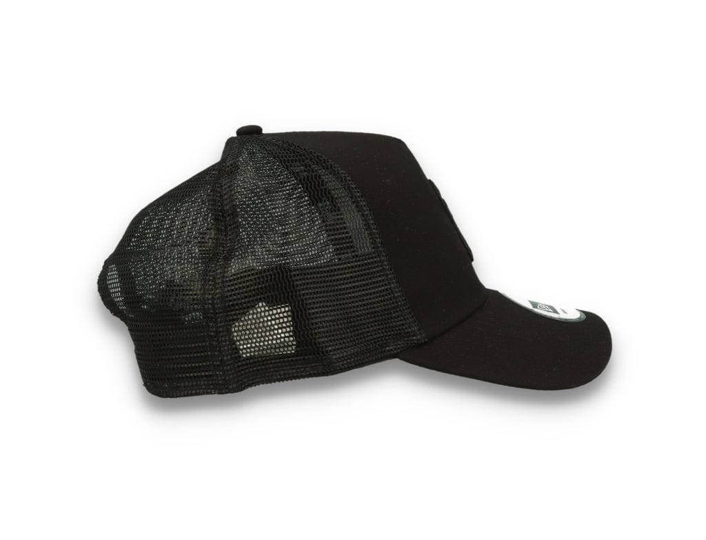 Clean Trucker New York Yankees Black On Black - LOKK