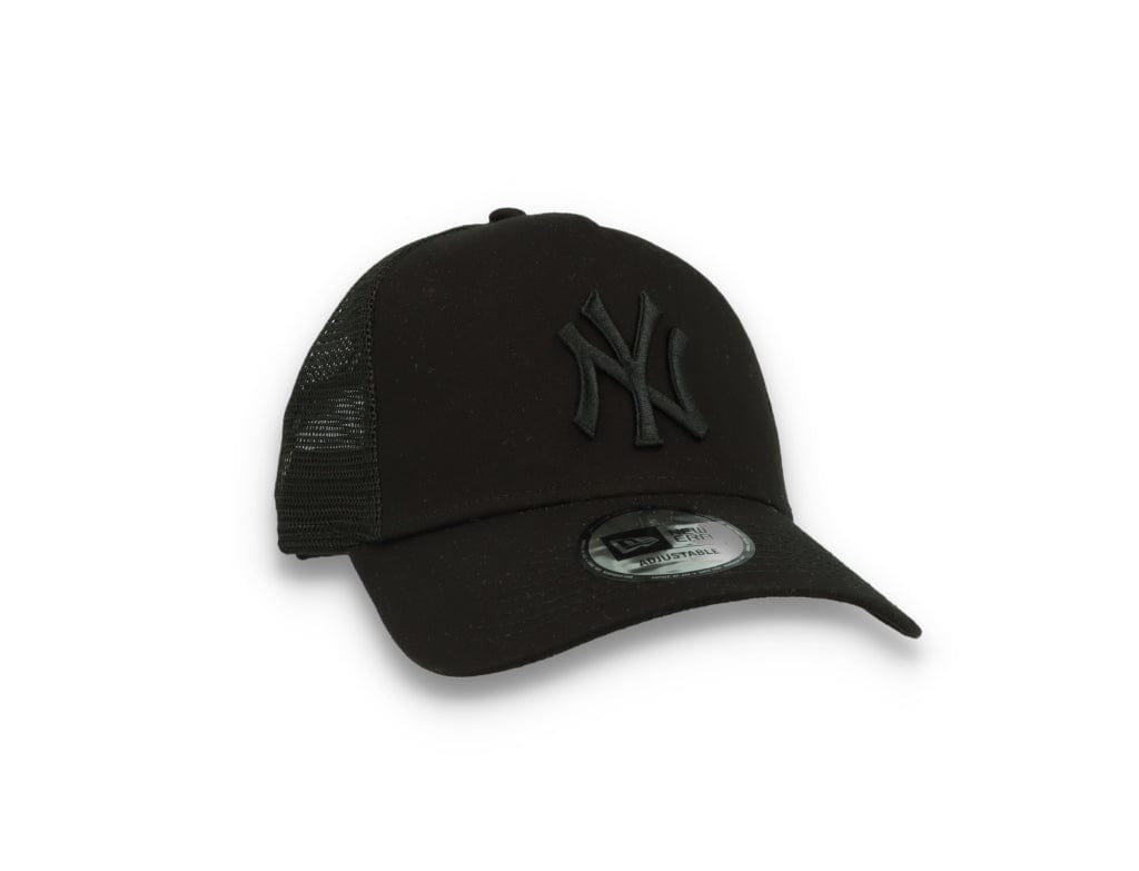 Clean Trucker New York Yankees Black On Black - LOKK