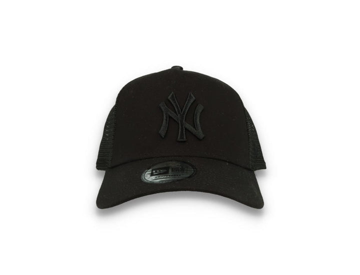 Clean Trucker New York Yankees Black On Black - LOKK