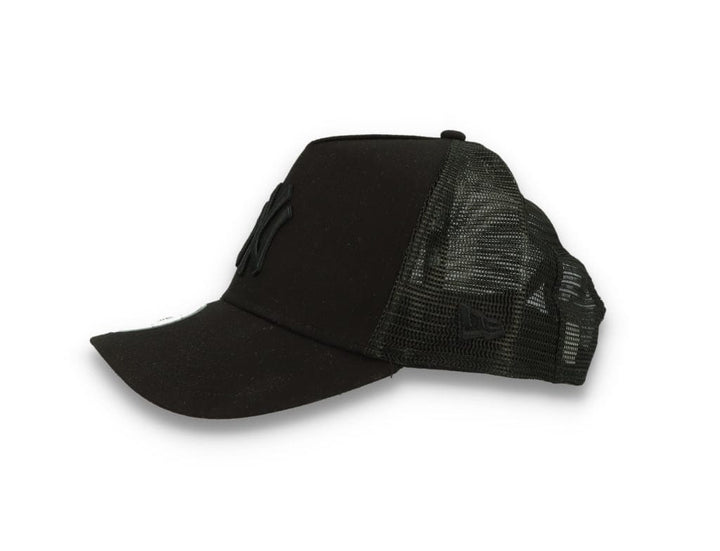 Clean Trucker New York Yankees Black On Black - LOKK