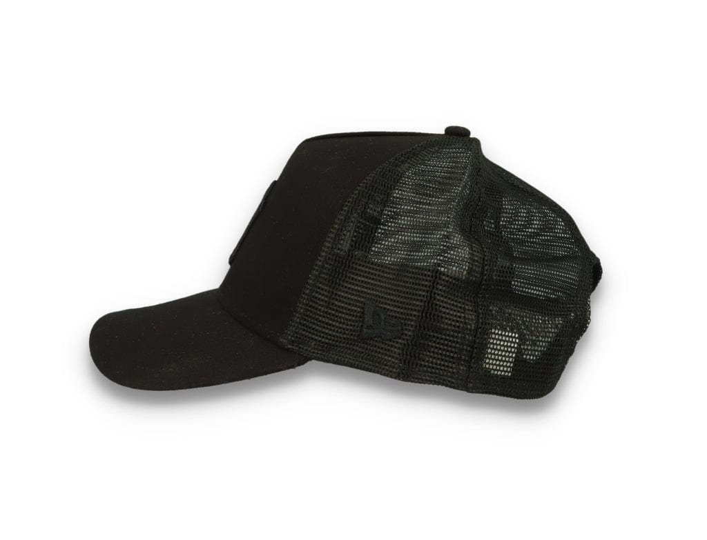 Clean Trucker New York Yankees Black On Black - LOKK