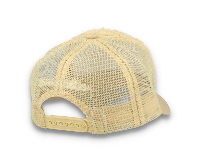 Trucker Cap NBA Sherpa Trucker Milwaukee Bucks Off White - LOKK