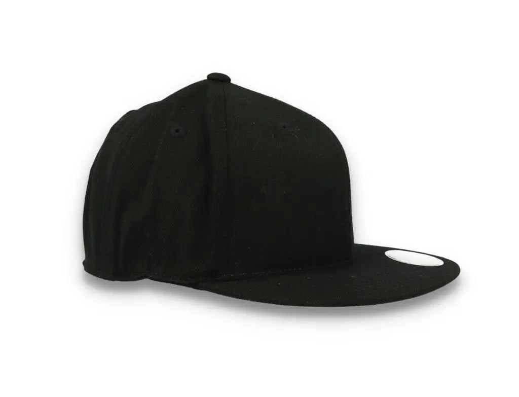 Flexfit Cap Premium Black 210 Fitted 6210 - LOKK