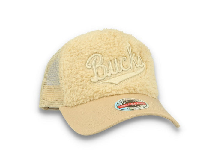 Trucker Cap NBA Sherpa Trucker Milwaukee Bucks Off White - LOKK