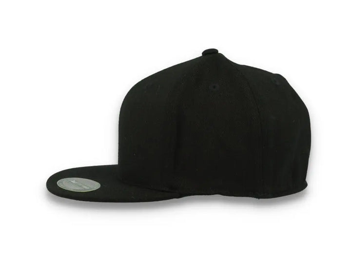 Flexfit Cap Premium Black 210 Fitted 6210 - LOKK