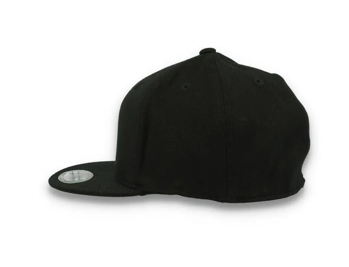 Flexfit Cap Premium Black 210 Fitted 6210 - LOKK