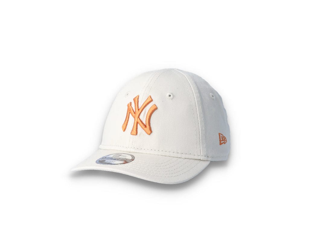 Cap Barn 9FORTY Infant League Essential NY Yankees Stone/Off White - LOKK