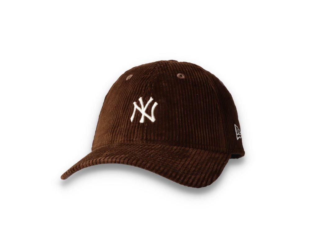 9FORTY Korea FW21 Micro Cord NY Yankees Dark Brown - LOKK