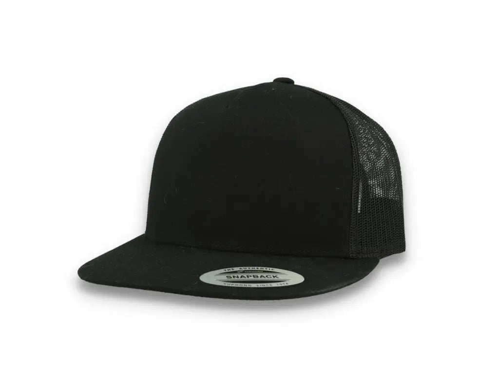 Classic Trucker Cap Black/Black - Yupoong 6006 - LOKK
