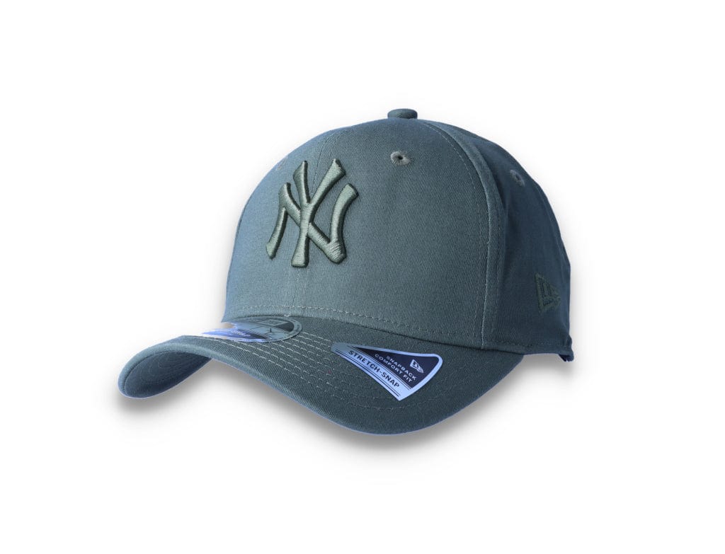 Cap 9FIFTY NY Yankees Stretch-Snap League Essential Olive/Olive - LOKK