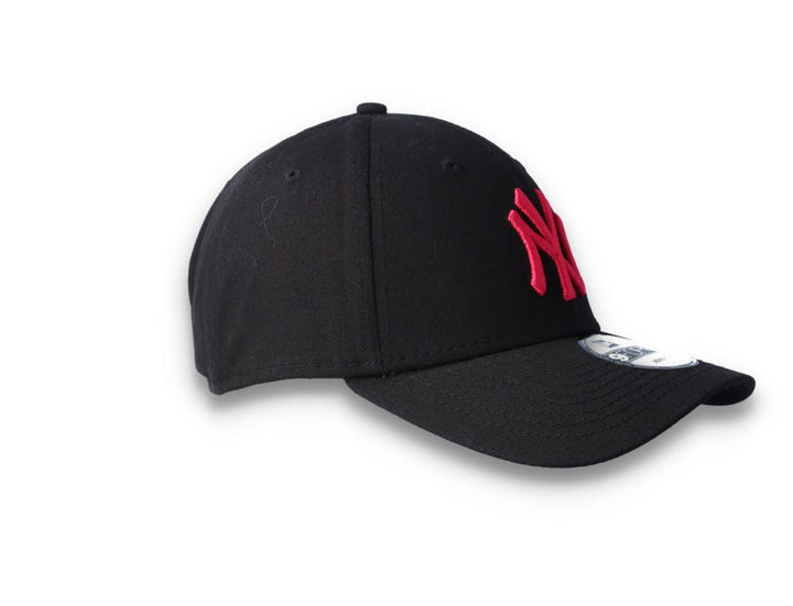 Cap NY Yankees Black 9FORTY League Essential - LOKK