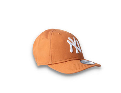 9FORTY Infant League Essential NY Yankees Toffee/White