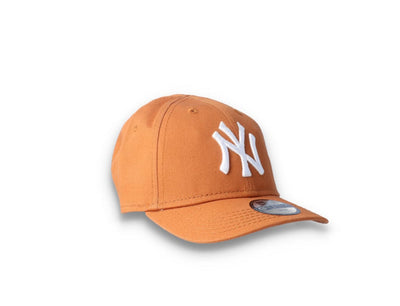 9FORTY Infant League Essential NY Yankees Toffee/White