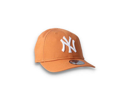 9FORTY Infant League Essential NY Yankees Toffee/White