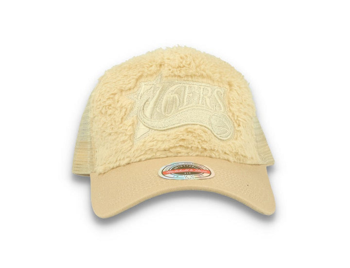 Trucker Cap NBA Sherpa Trucker Philadelphia 76ers Off White - LOKK
