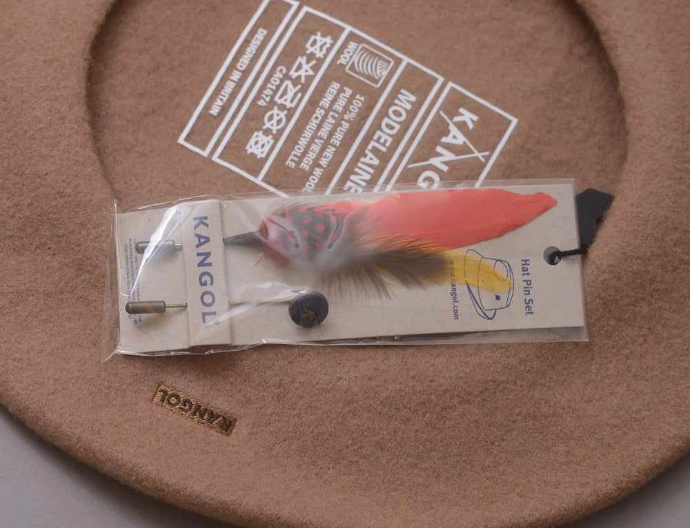 Hat Beret Kangol Modelaine Beret Camel Kangol Beret / Beige / One Size