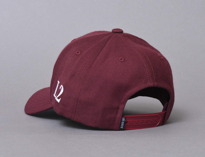 Cap Snapback Les Deux Baseball Cap II Bordeaux Les Deux Snapback Cap / Red / One Size