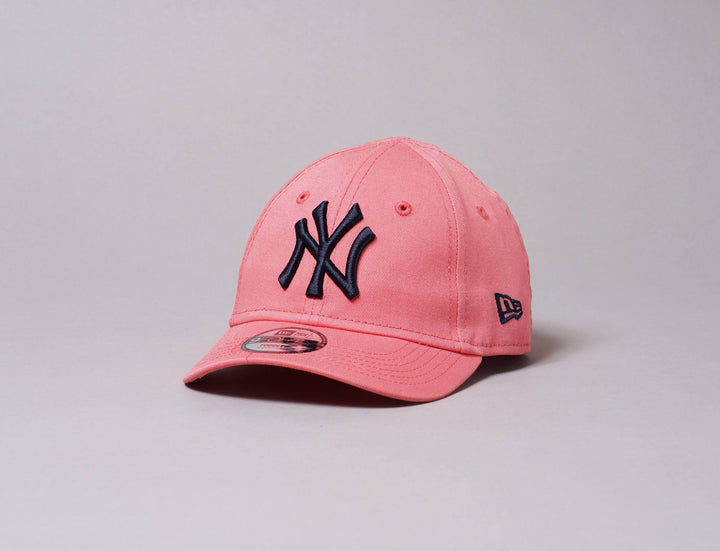 Cap Adjustable Cap Barn 9FORTY League Essential NY Yankees Pink/Navy New Era 9FORTY Toddler / Pink / Toddler (49-51 cm)