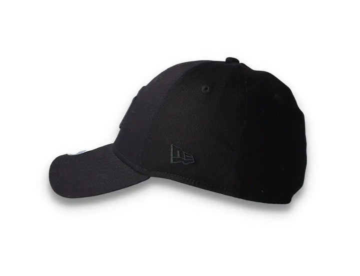 Cap Flexfit Cap Black on Black NY Yankees 39Thirty New Era