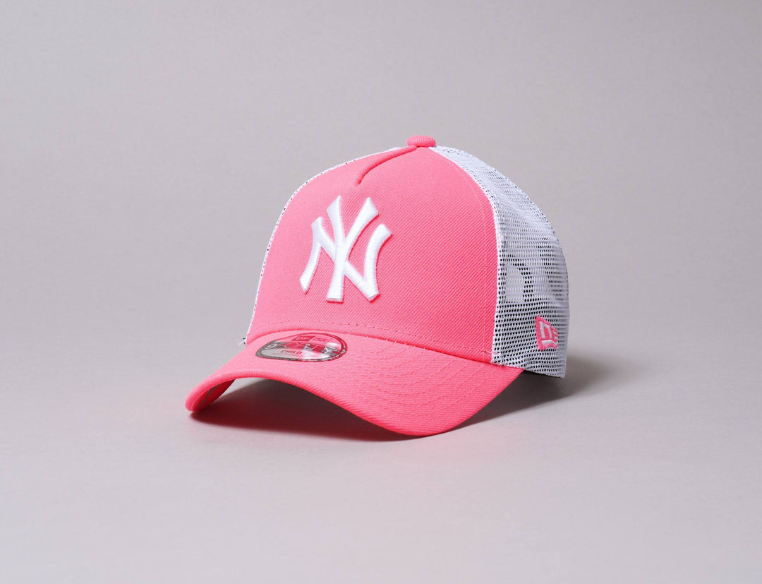 Cap Snapback Trucker Cap Barn Tonal Mesh NY Yankees Pink Glow New Era