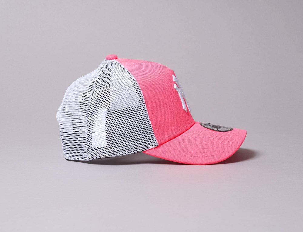 Cap Snapback Trucker Cap Barn Tonal Mesh NY Yankees Pink Glow New Era