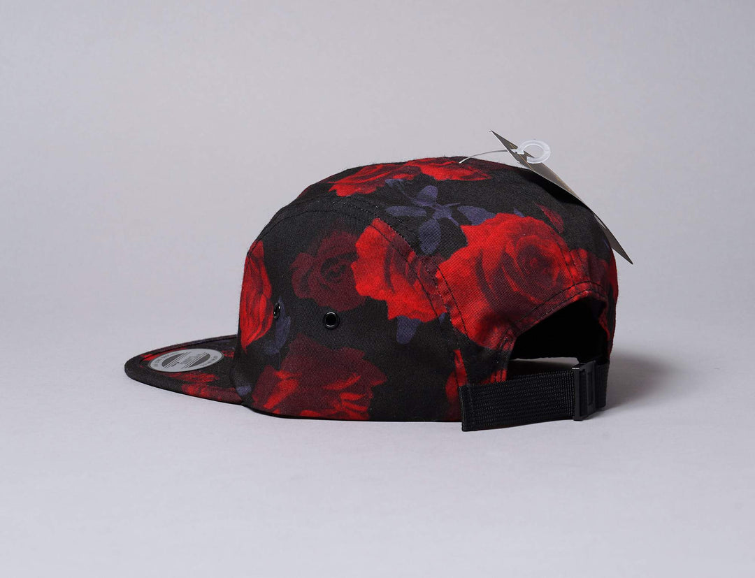 Cap 5-Panel Yupoong Roses Jockey Cap Black/Red Yupoong 5-Panel Cap / Black / One Size