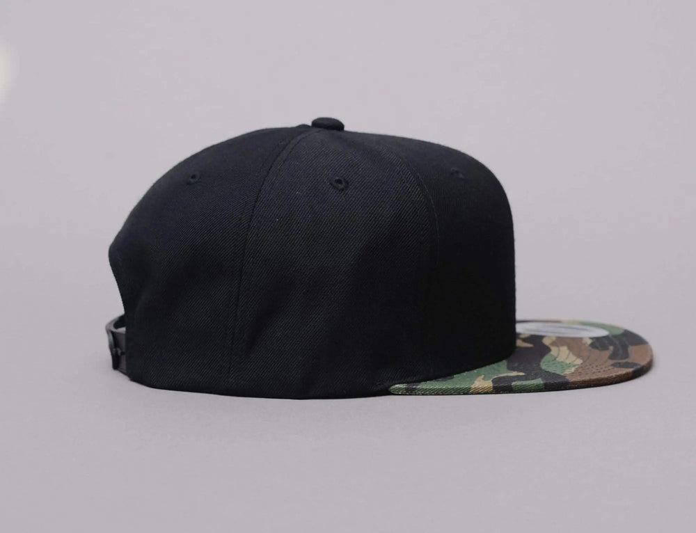 Cap Snapback Yupoong Snapback Black/Camo Yupoong Snapback Cap / Black / One Size