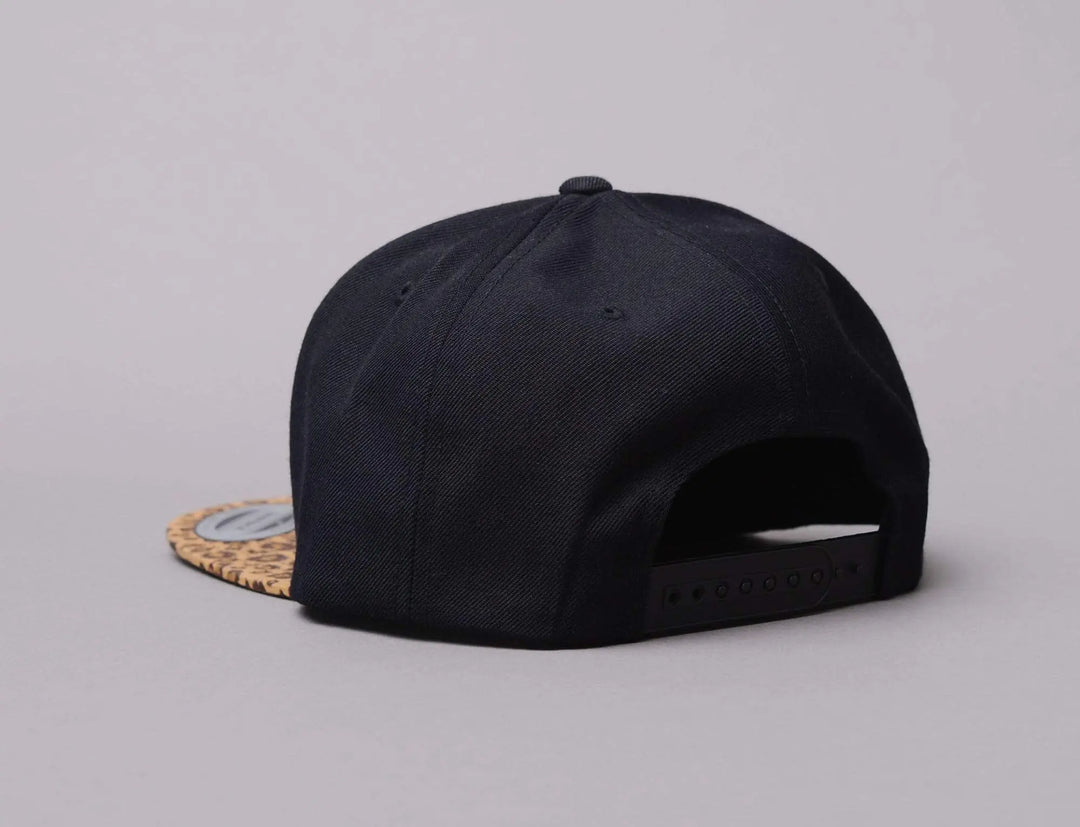 Cap Snapback Yupoong Snapback Black/Leopard Yupoong Snapback Cap / Black / One Size