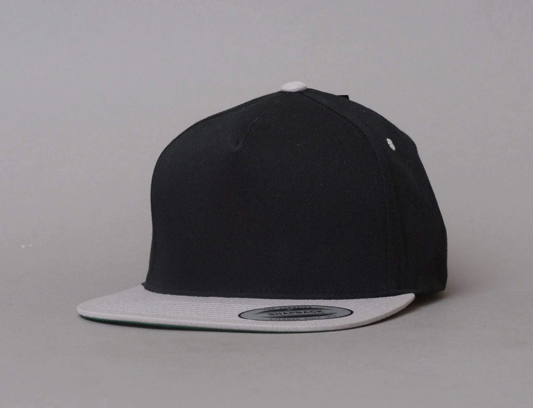 Cap Snapback Yupoong Classic 5-Panel Snapback 6007T Black/silver Yupoong Snapback Cap / Black / One Size