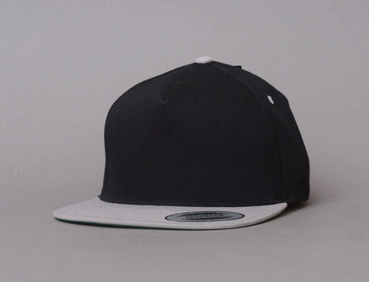 Cap Snapback Yupoong Classic 5-Panel Snapback 6007T Black/silver Yupoong Snapback Cap / Black / One Size