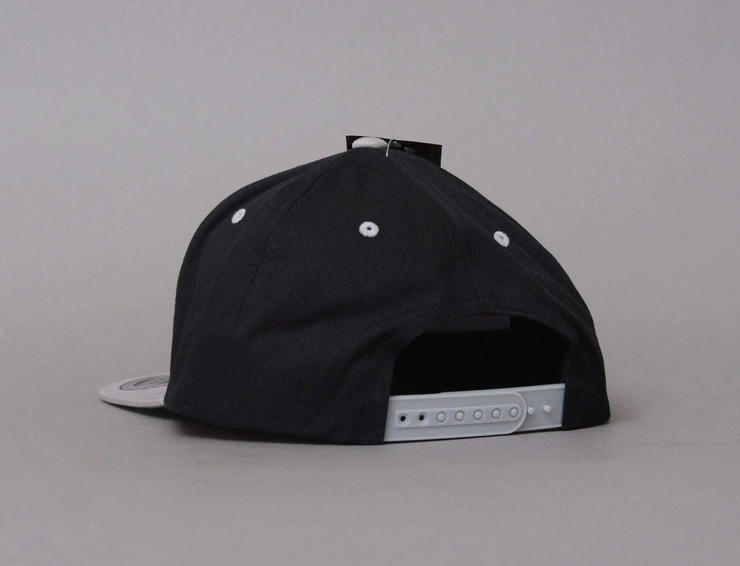 Cap Snapback Yupoong Classic 5-Panel Snapback 6007T Black/silver Yupoong Snapback Cap / Black / One Size