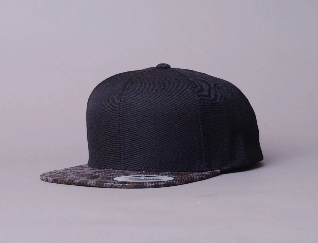 Cap Snapback Yupoong Snapback Black/Snake Skin Yupoong Snapback Cap / Black / One Size